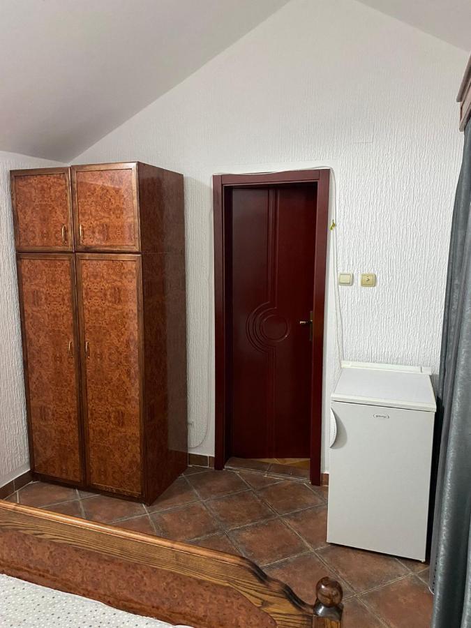 Отель Vila Monte Будва Экстерьер фото